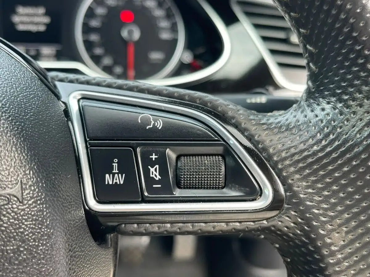 2014-audi-a4-20td-black-edition-177ps-big-24