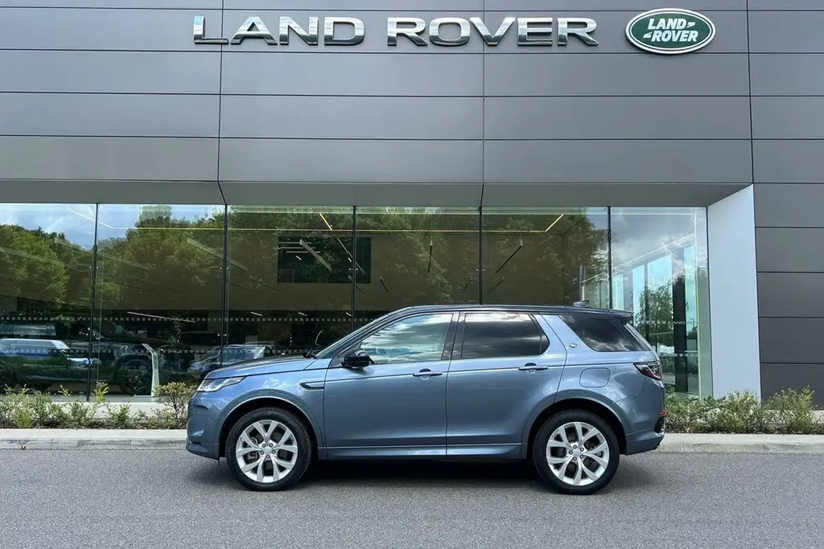 2022-land-rover-discovery-sport-15-p300e-r-dynamic-se-big-6