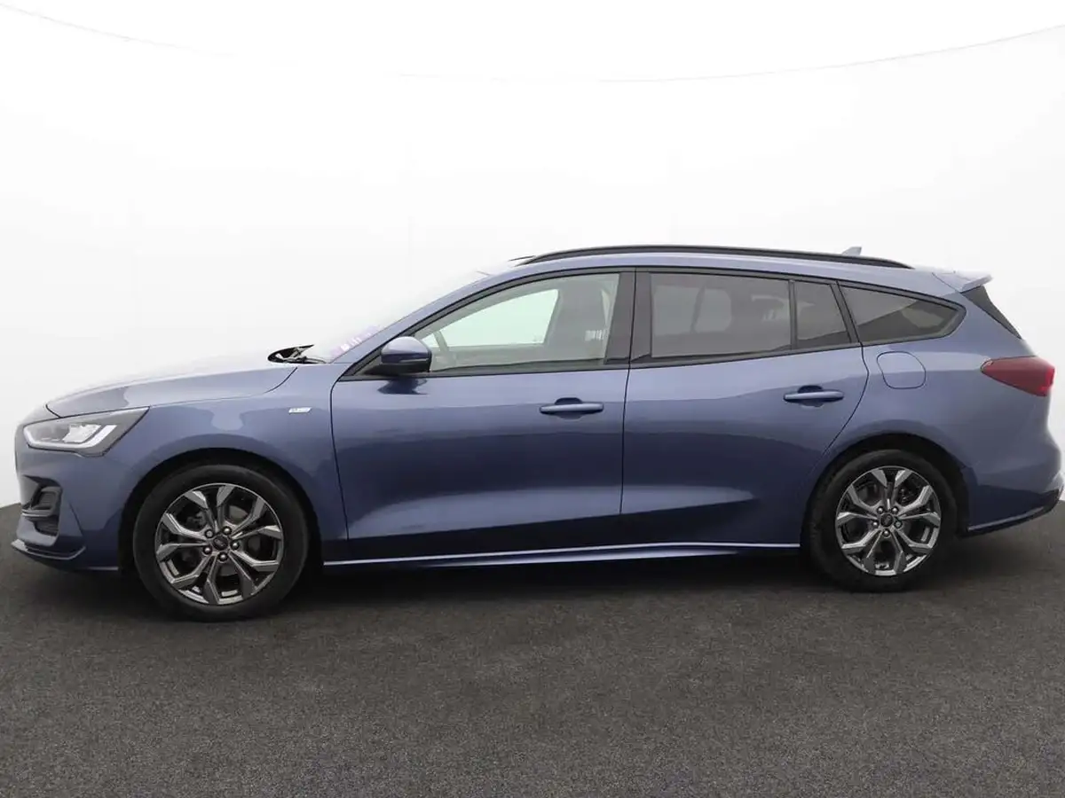 2023-ford-focus-10t-st-line-125ps-estate-big-4