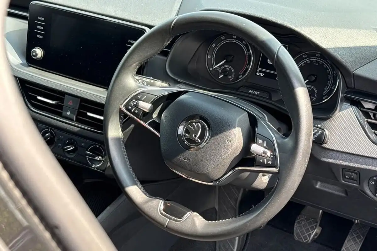 2022-skoda-scala-10-tsi-se-110ps-big-29