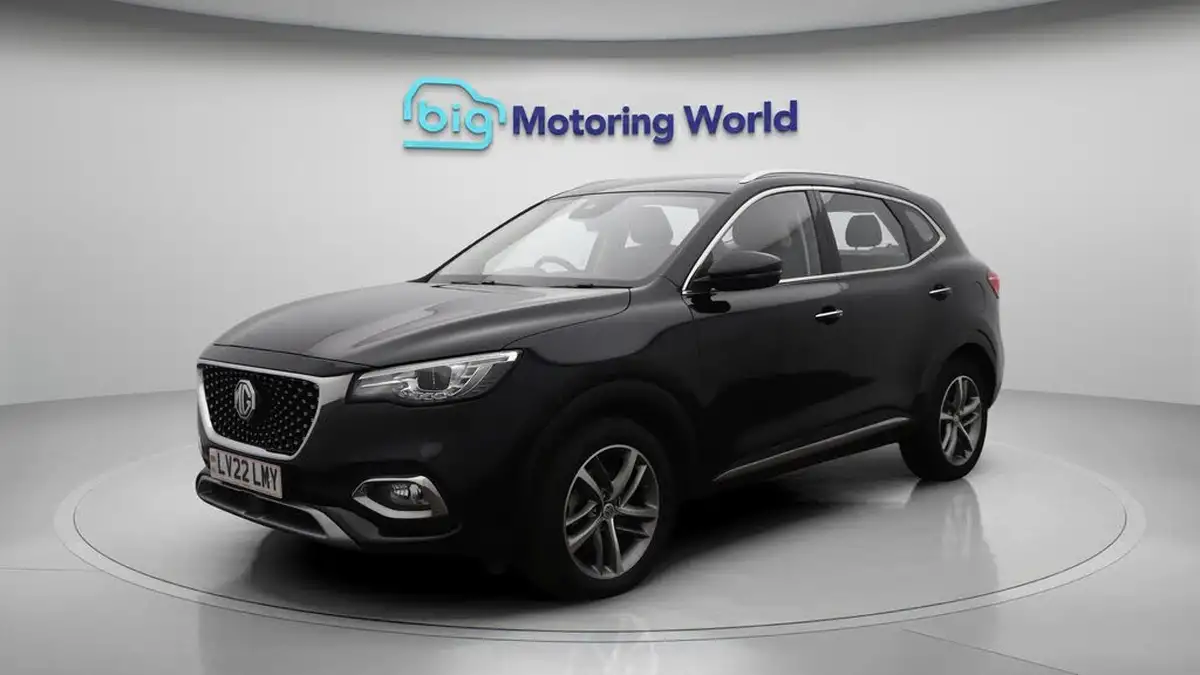2022-mg-hs-15t-gdi-excite-162ps-big-3