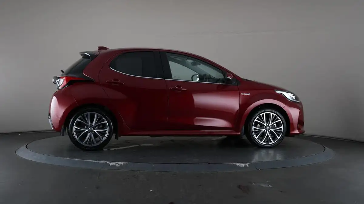 2021-toyota-yaris-15-vvt-i-excel-big-62