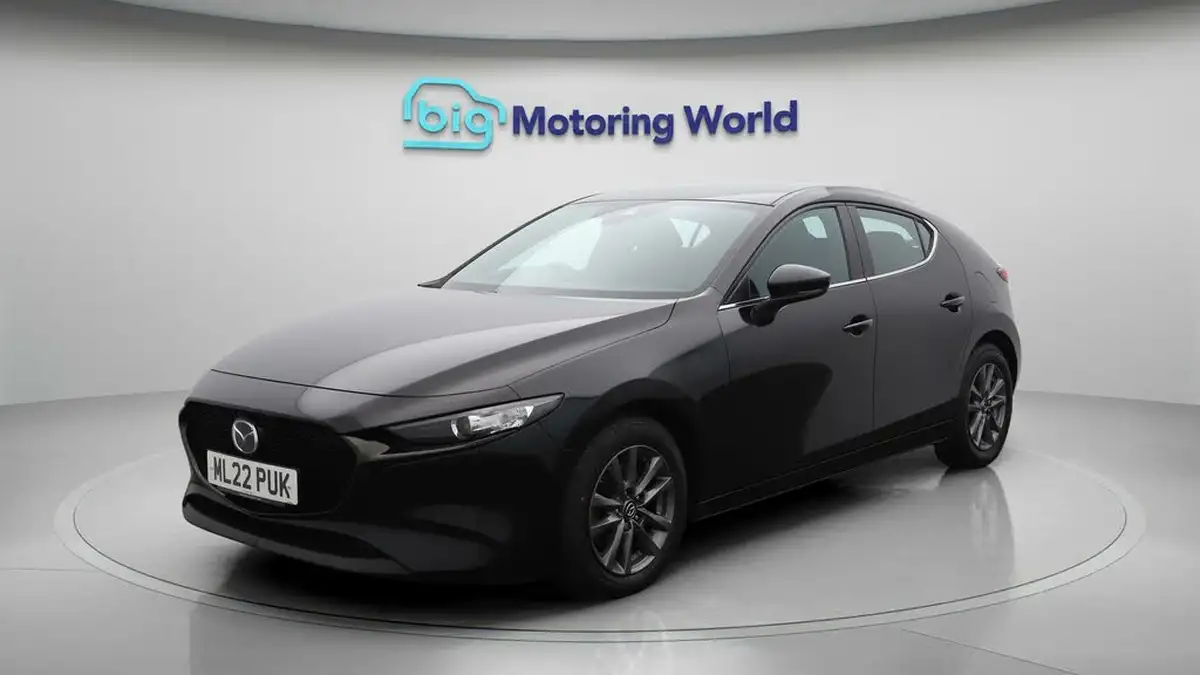 2022-mazda-mazda3-20-se-l-big-3