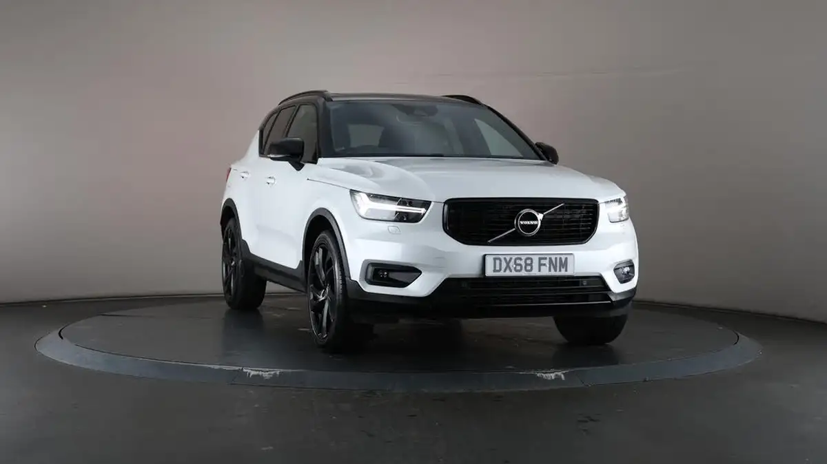 2018-volvo-xc40-15-t3-r-design-pro-big-52