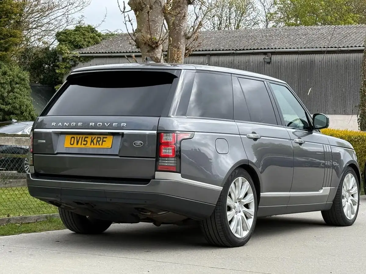 2015-land-rover-range-rover-44-sdv8-autobiography-44sd-v8-339bhp-ss-station-wagon-big-2