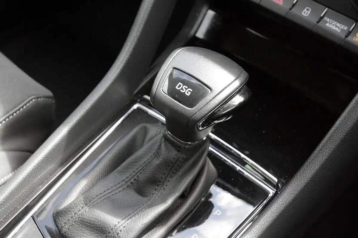 2021-skoda-karoq-15-tsi-se-l-dsg-big-12
