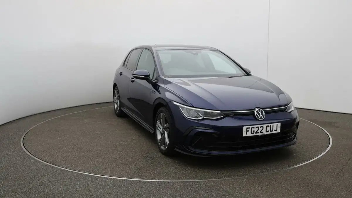 2022-volkswagen-golf-15-etsi-r-line-150ps-hatchback-big-42