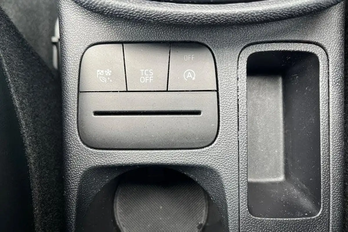 2023-ford-fiesta-10t-active-x-100ps-big-36