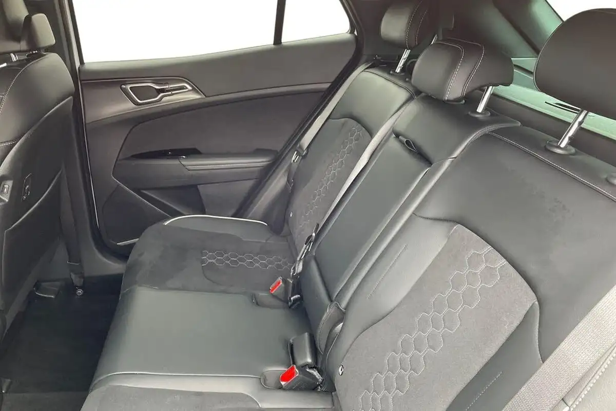 2024-kia-sportage-16-t-gdi-gt-line-148bhp-big-18