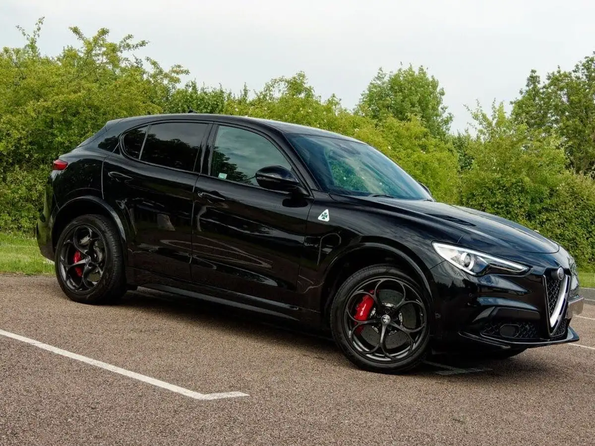 2018-alfa-romeo-stelvio-29-biturbo-quadrifoglio-big-1