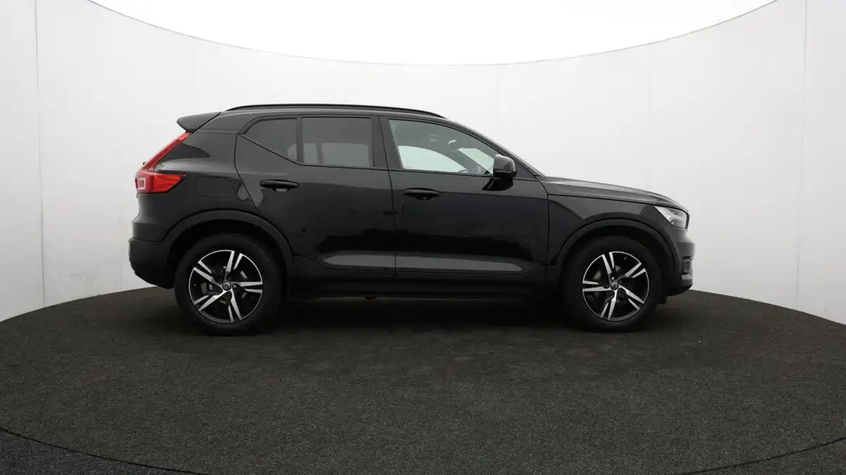 2021-volvo-xc40-15-t3-r-design-161bhp-big-39