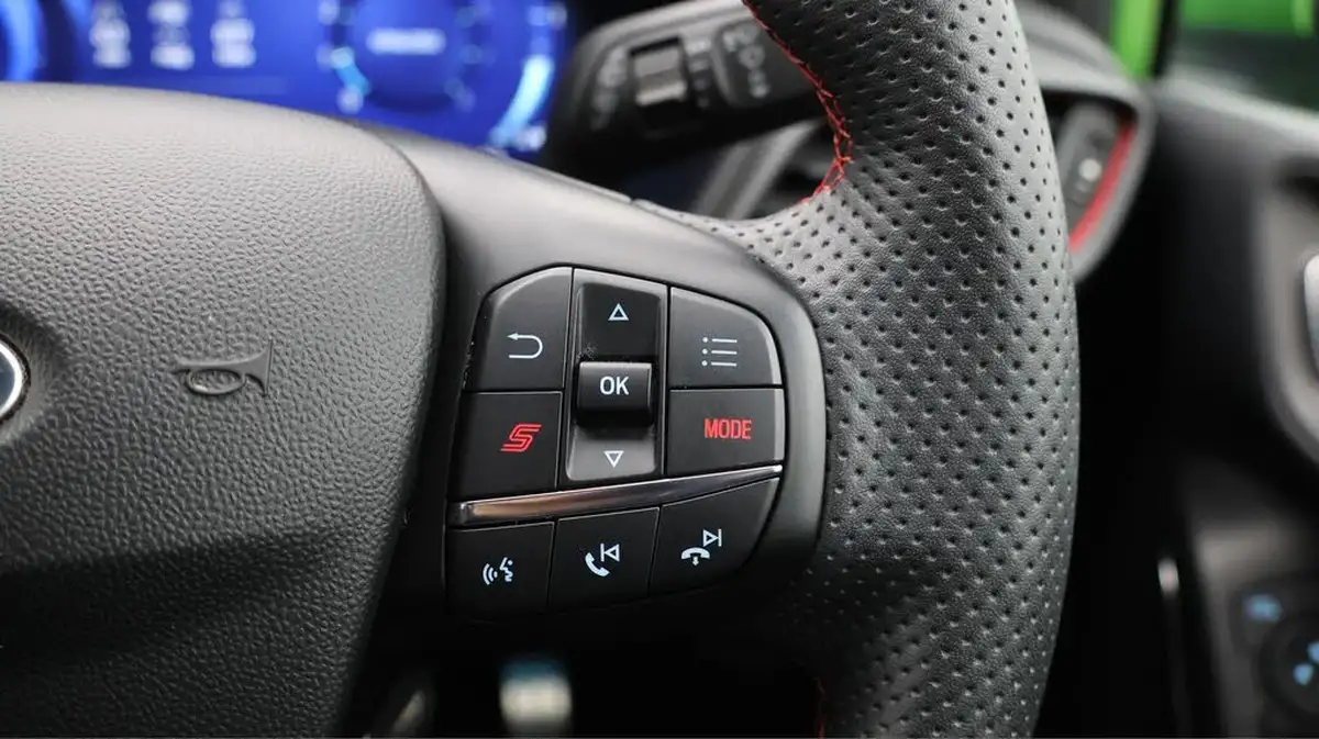 2022-ford-fiesta-15t-st-3-5d-big-25