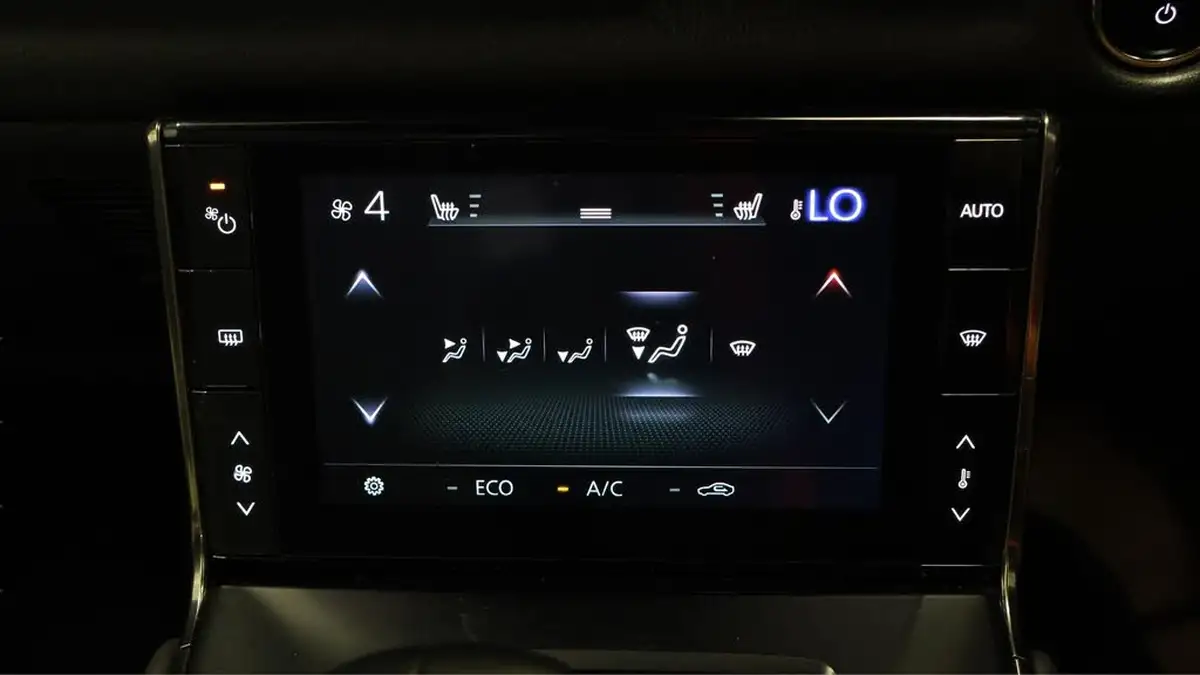 2021-mazda-mx-30-e-first-edition-big-12