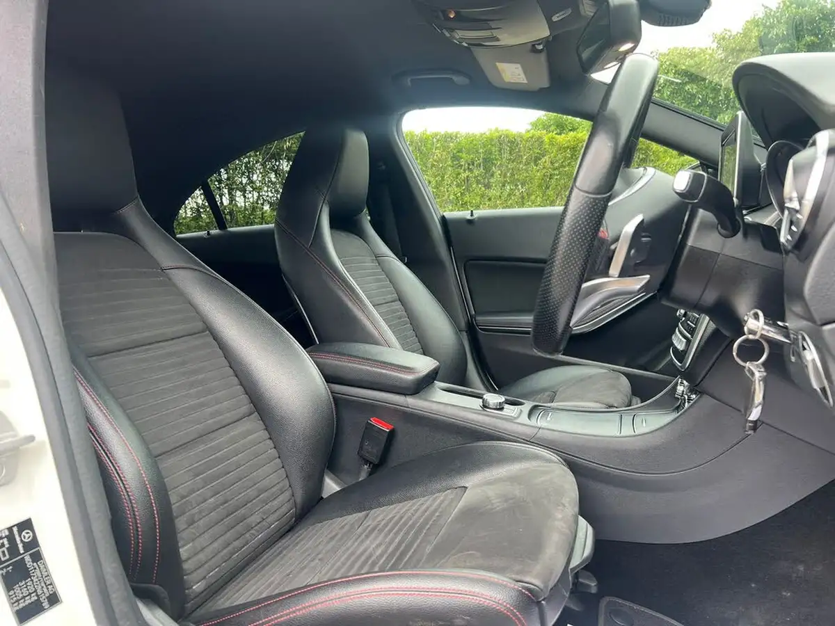 2017-mercedes-benz-cla-16-cla-180-amg-line-coupe-4d-7g-dct-big-34