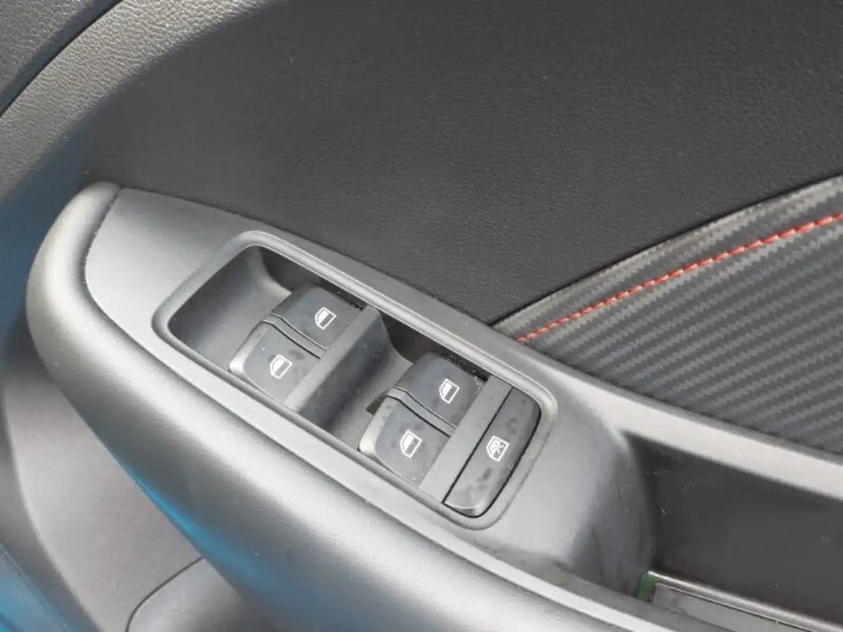 2021-mg-zs-suv-15-vti-tech-exclusive-big-12