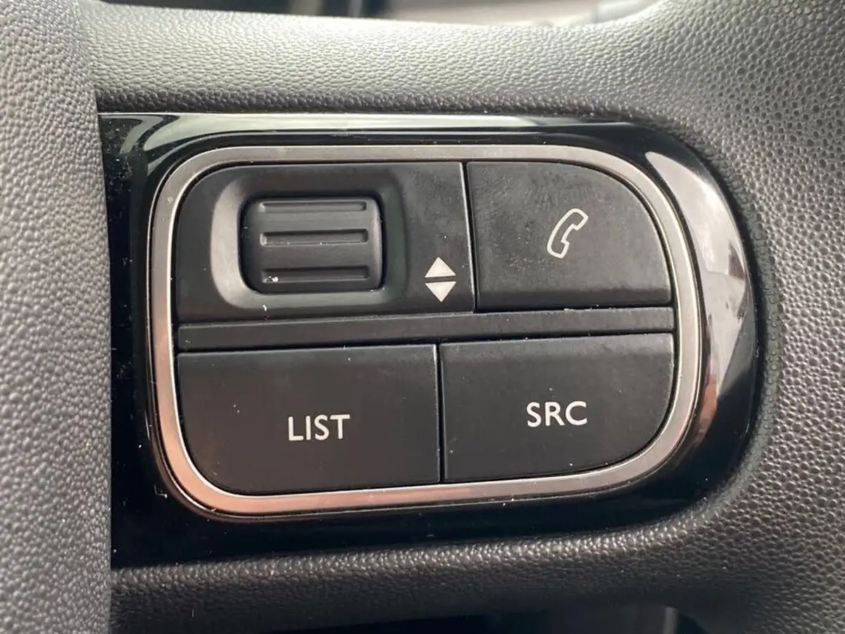 2018-citroen-c3-12-puretech-feel-82ps-big-33