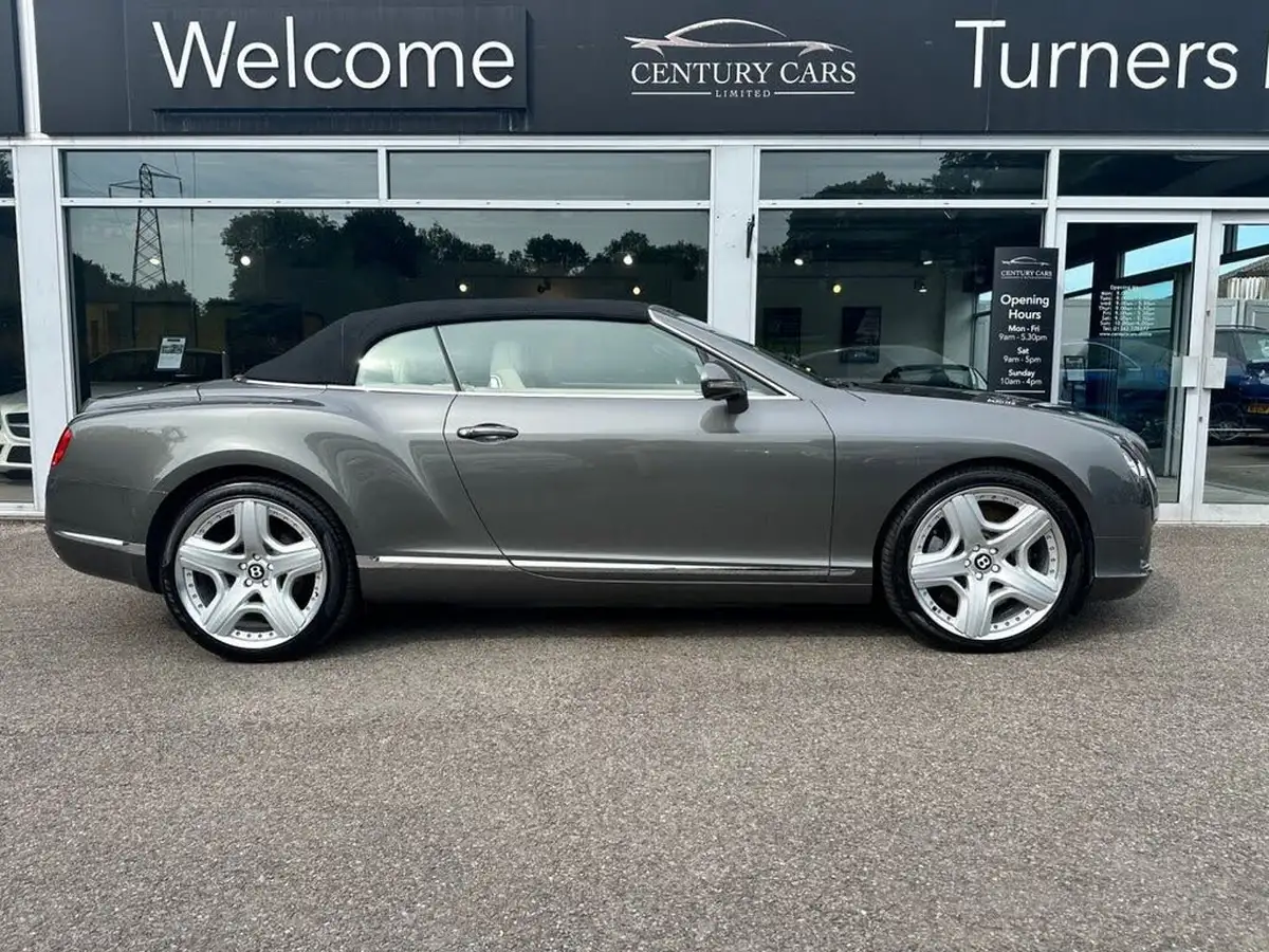 2013-bentley-continental-60-gtc-big-24