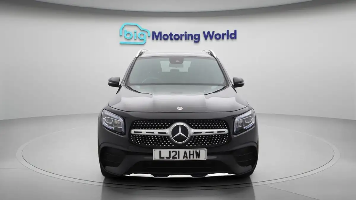 2021-mercedes-benz-glb-class-13-glb200-amg-line-8g-tronic-big-2