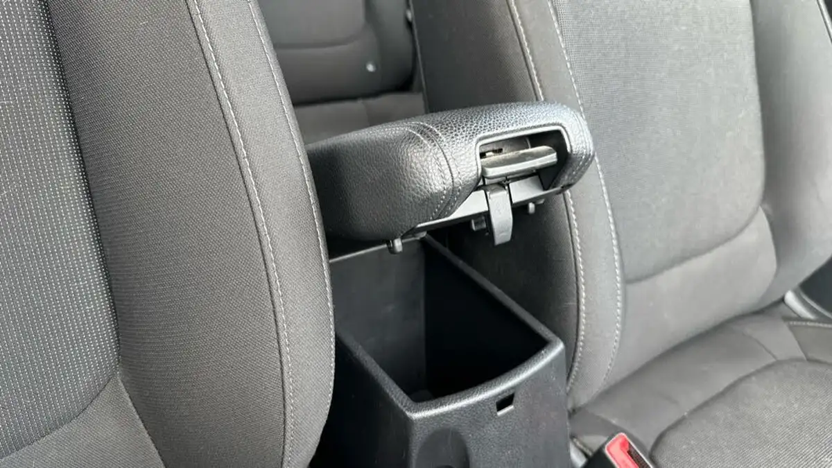 2018-kia-rio-10-t-gdi-2-big-19