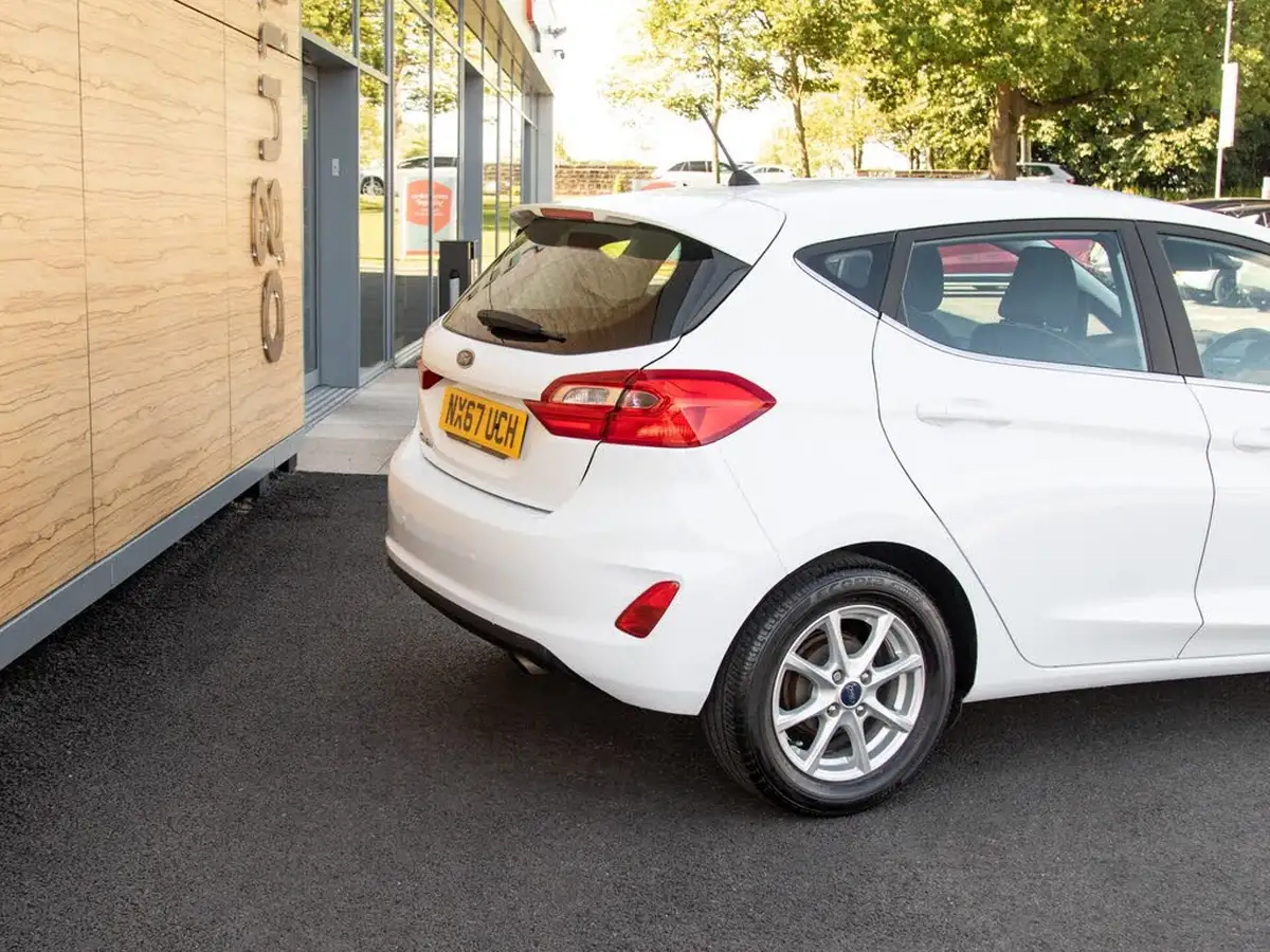 2018-ford-fiesta-10t-zetec-5d-powershift-big-7