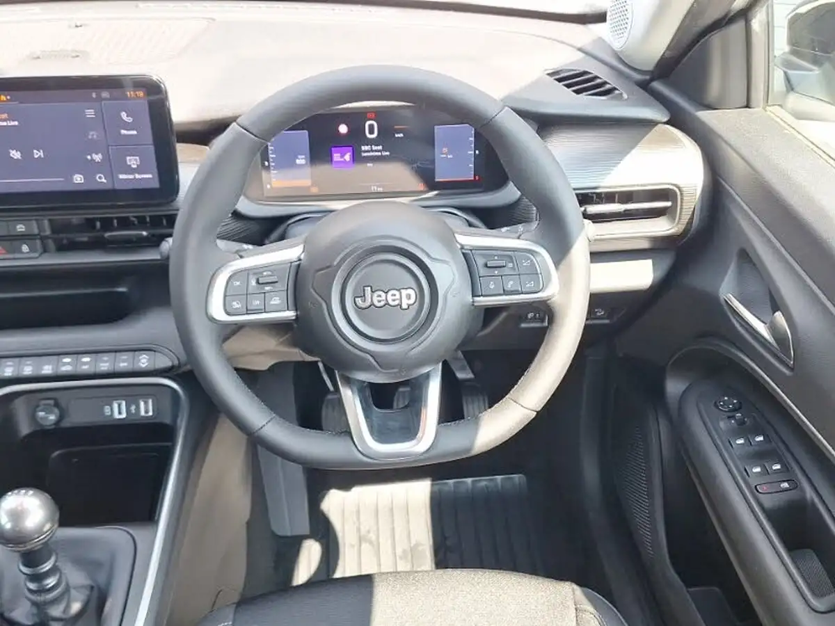 2025-jeep-avenger-12-gse-altitude-big-6