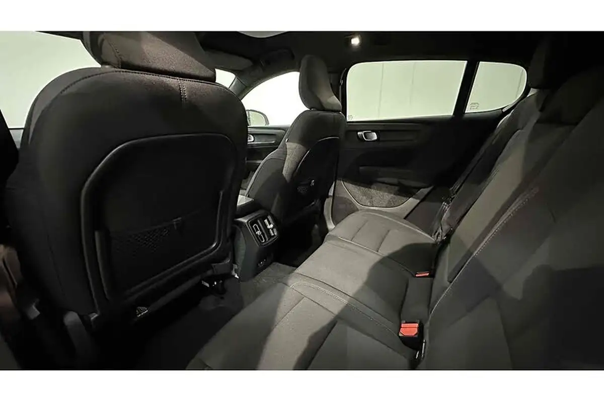 2023-volvo-c40-e-recharge-plus-228bhp-big-20