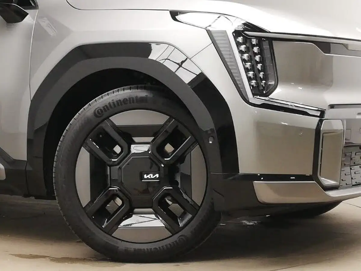 2025-kia-ev9-e-gt-line-s-7-big-8