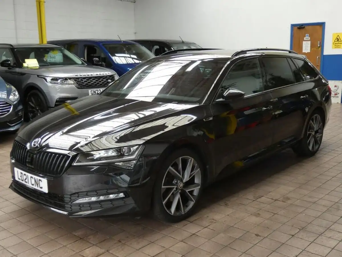 2021-skoda-superb-15-tsi-sportline-plus-estate-big-4