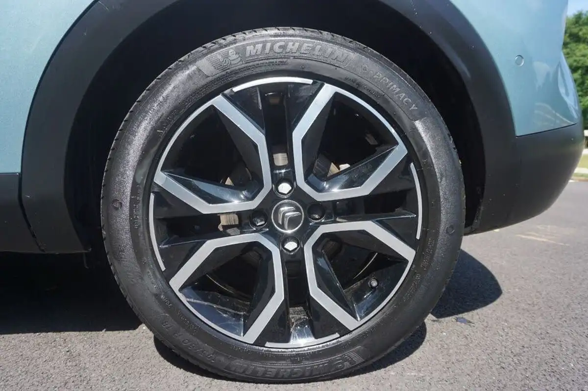 2021-citroen-c4-e-shine-plus-big-7