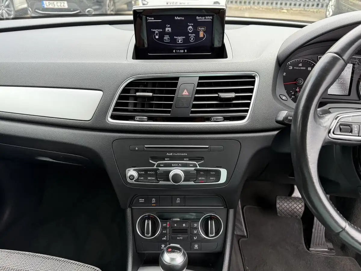 2016-audi-q3-14-tfsi-se-s-tronic-big-23