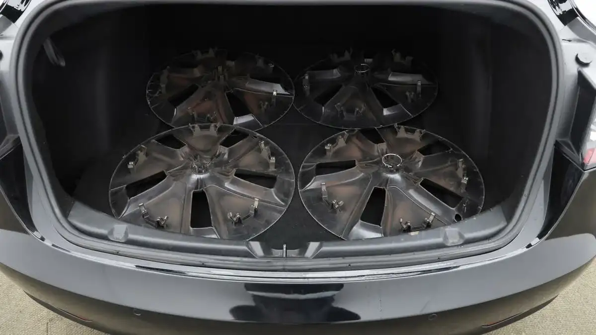 2021-tesla-model-3-e-long-range-awd-big-16