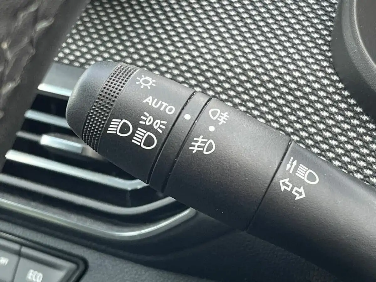 2021-dacia-sandero-10-tce-comfort-90bhp-big-26