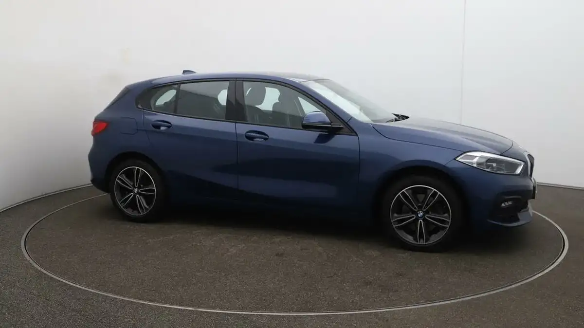 2021-bmw-1-series-15-118i-sport-lcp-big-37