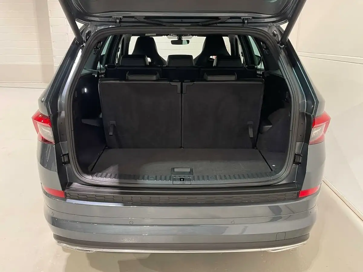 2019-skoda-kodiaq-20tdi-sportline-150ps-seats-scr-dsg-big-57