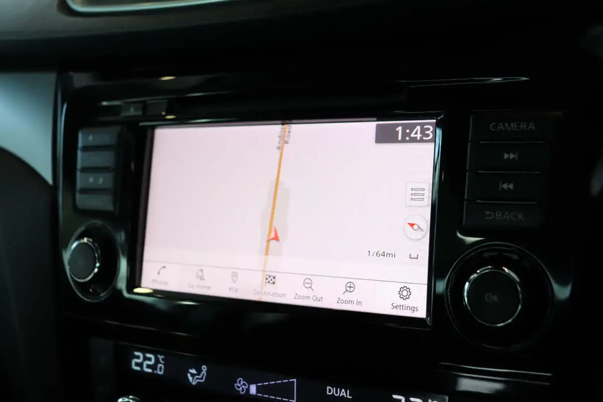 2019-nissan-qashqai-17dci-n-connecta-18in-alloys-big-39