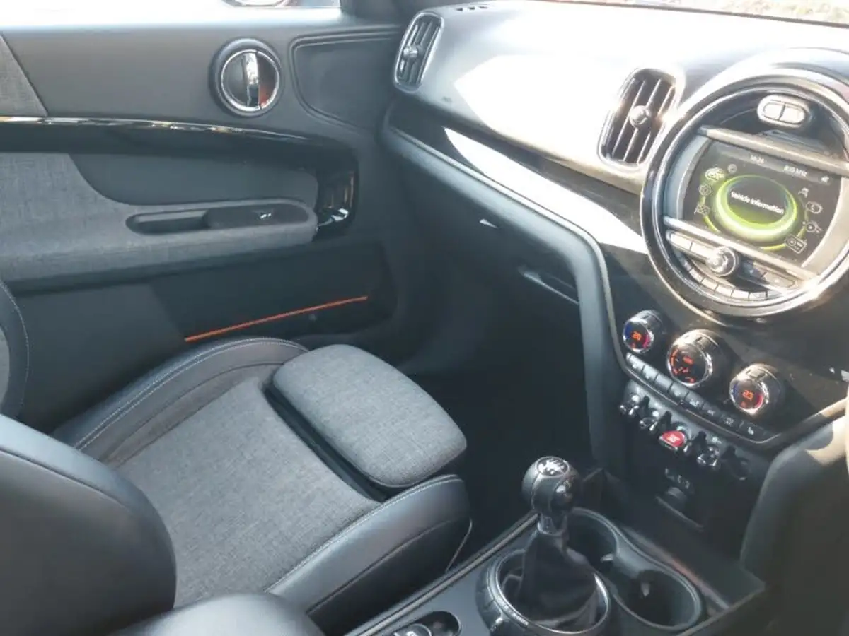 2017-mini-countryman-15-cooper-ss-big-9