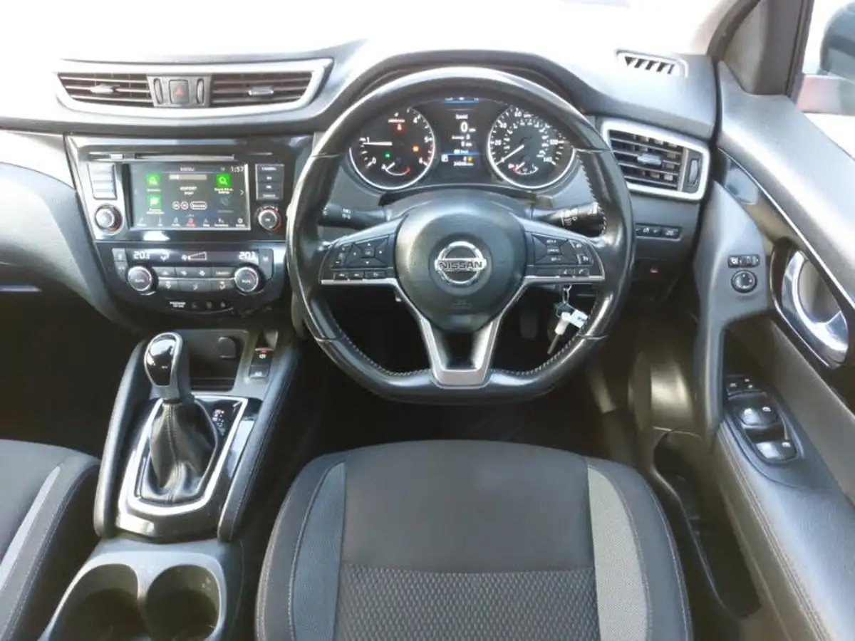 2019-nissan-qashqai-15dci-acenta-premium-17in-alloys-dct-big-6