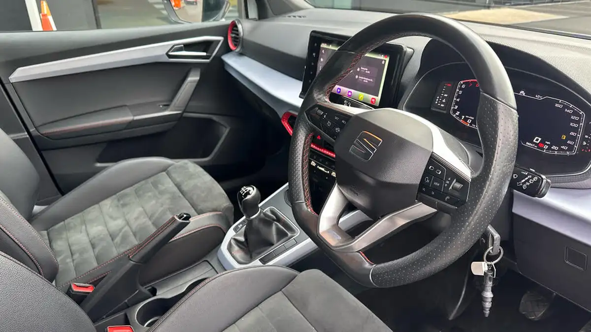 2022-seat-arona-10-tsi-fr-sport-big-10