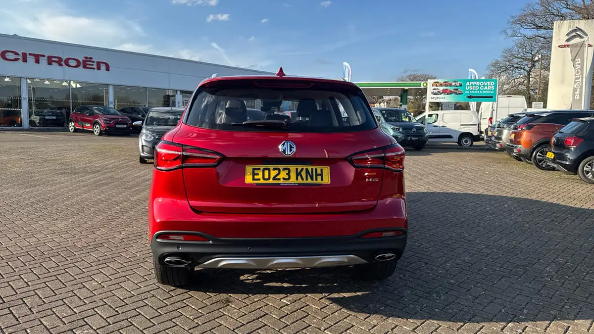 2023-mg-hs-15t-gdi-excite-162ps-dct-big-8