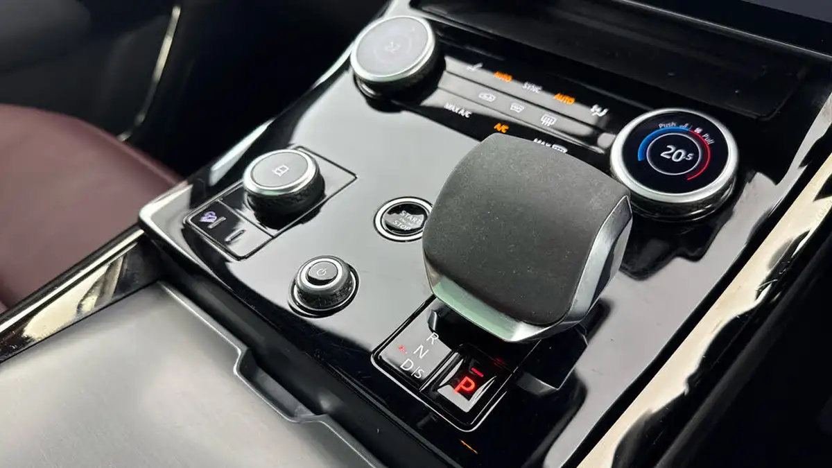 2023-land-rover-range-rover-sport-30-p400-dynamic-se-big-15