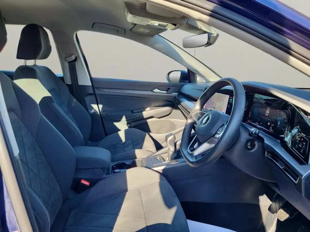 2021-volkswagen-golf-15-tsi-style-130ps-hatchback-big-11