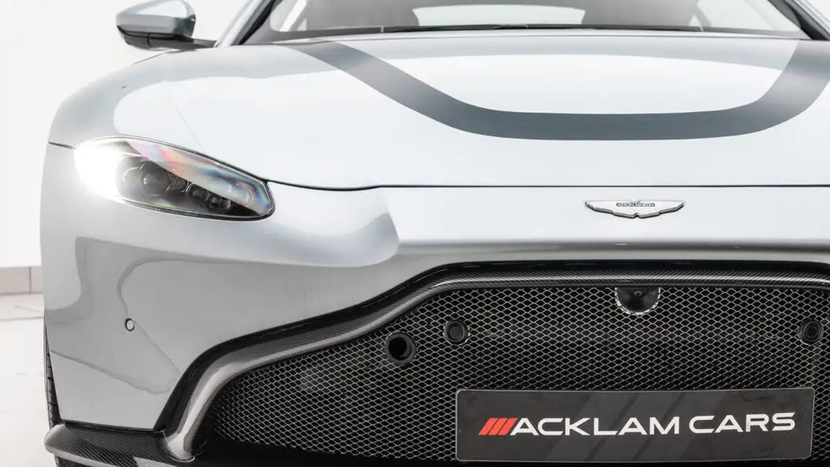 2018-aston-martin-vantage-40-v8-vantage-big-7