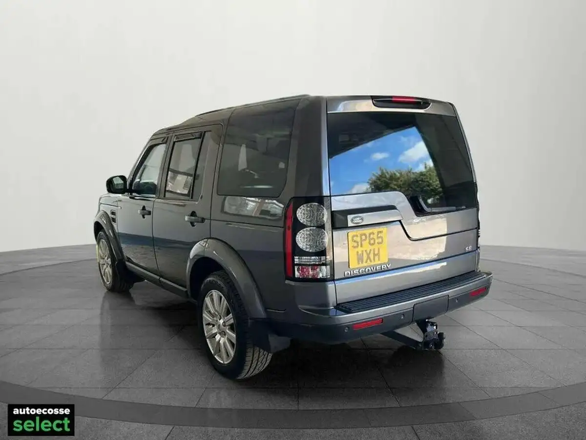 2015-land-rover-discovery-4-30-sd-v6-se-tech-big-16