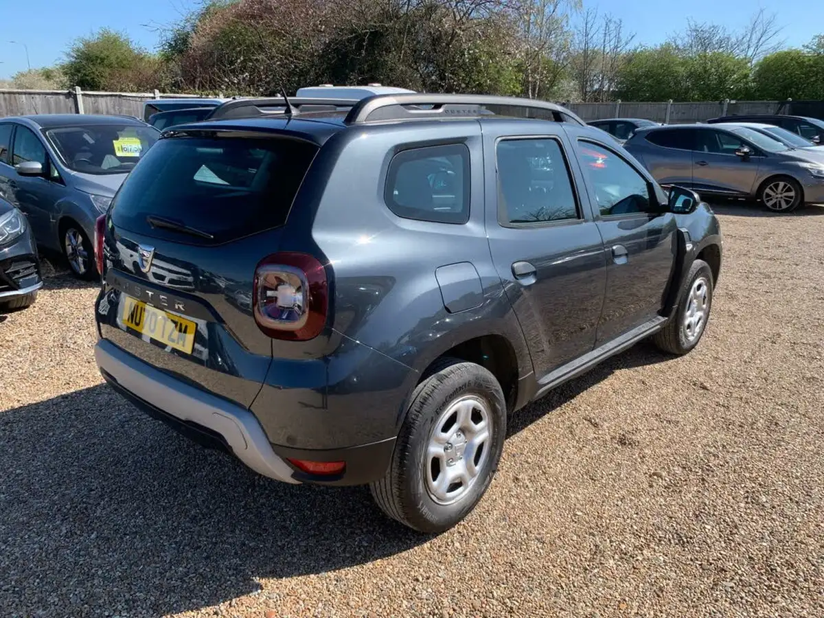 2020-dacia-duster-10-tce-essential-100bhp-ss-big-6