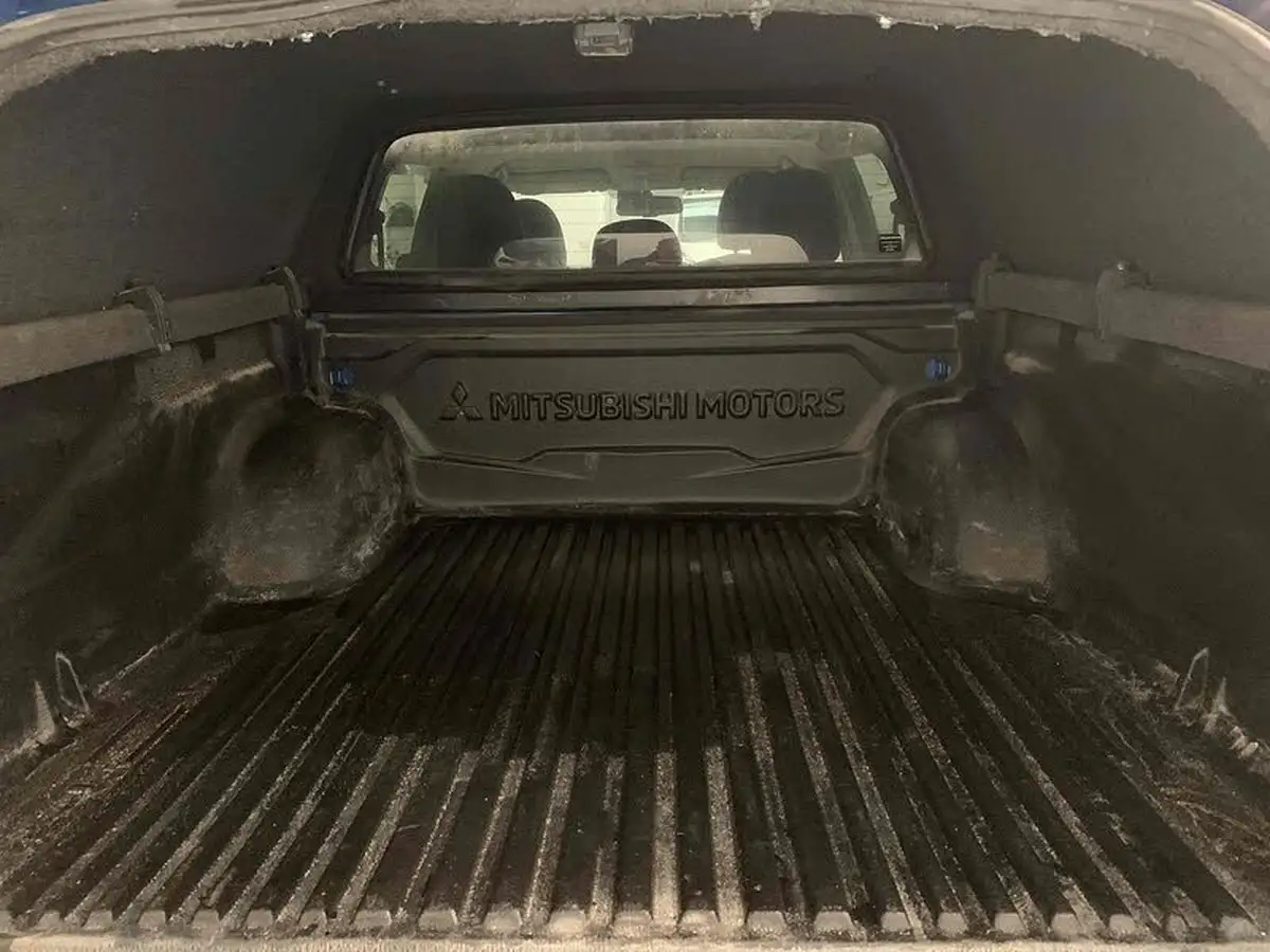 2019-mitsubishi-l200-24di-d-barbarian-eu6-big-6