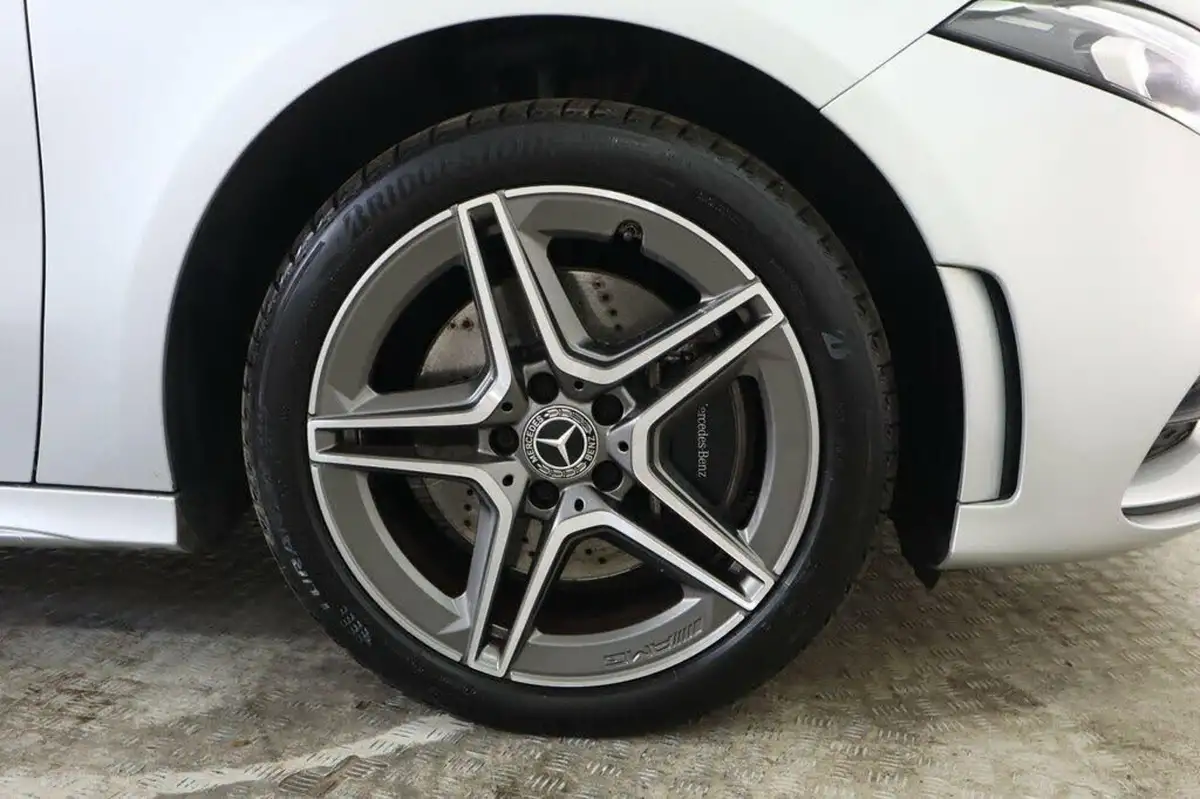 2021-mercedes-benz-a-class-13-a250e-amg-line-hatchback-5d-big-26
