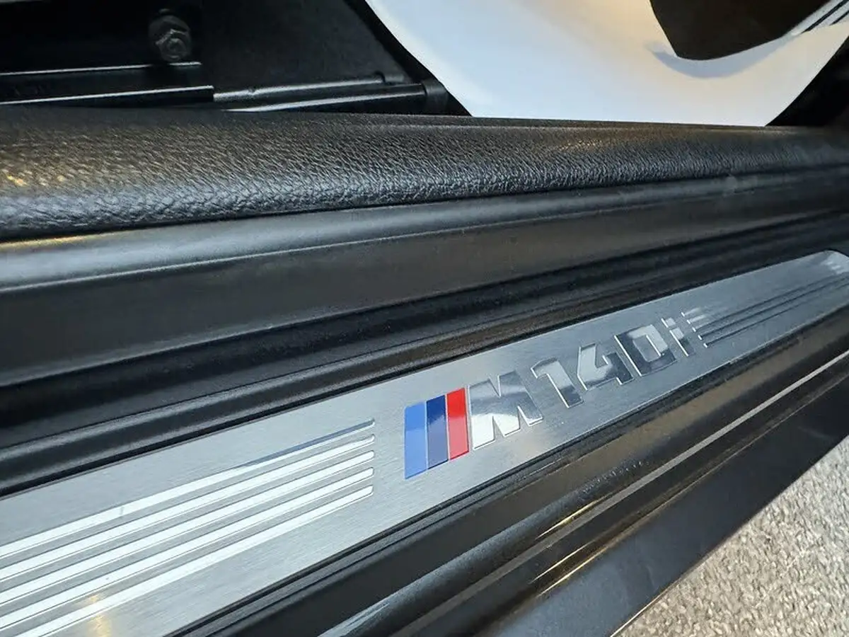 2017-bmw-1-series-30-m140i-shadow-edition-3d-sport-auto-big-44