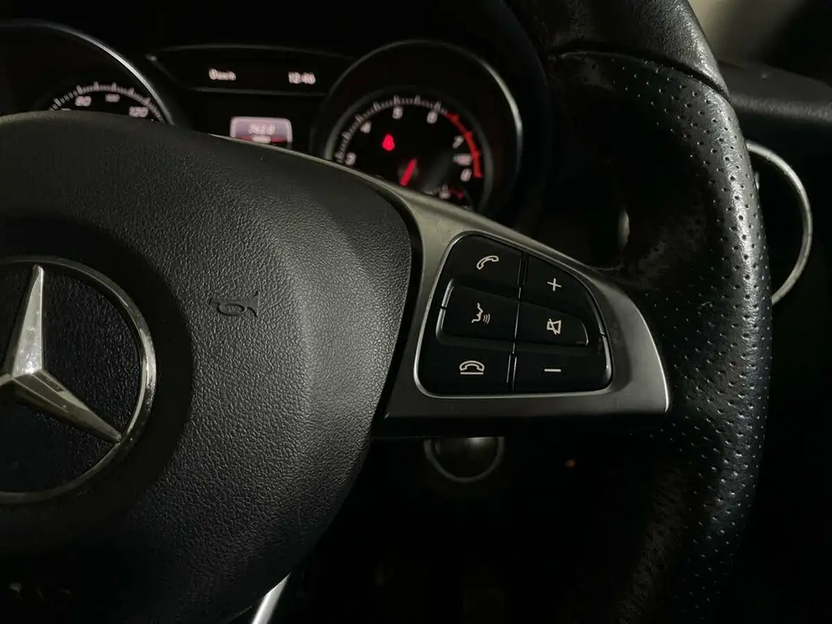 2018-mercedes-benz-cla-16-cla-180-amg-line-edition-coupe-4d-big-17