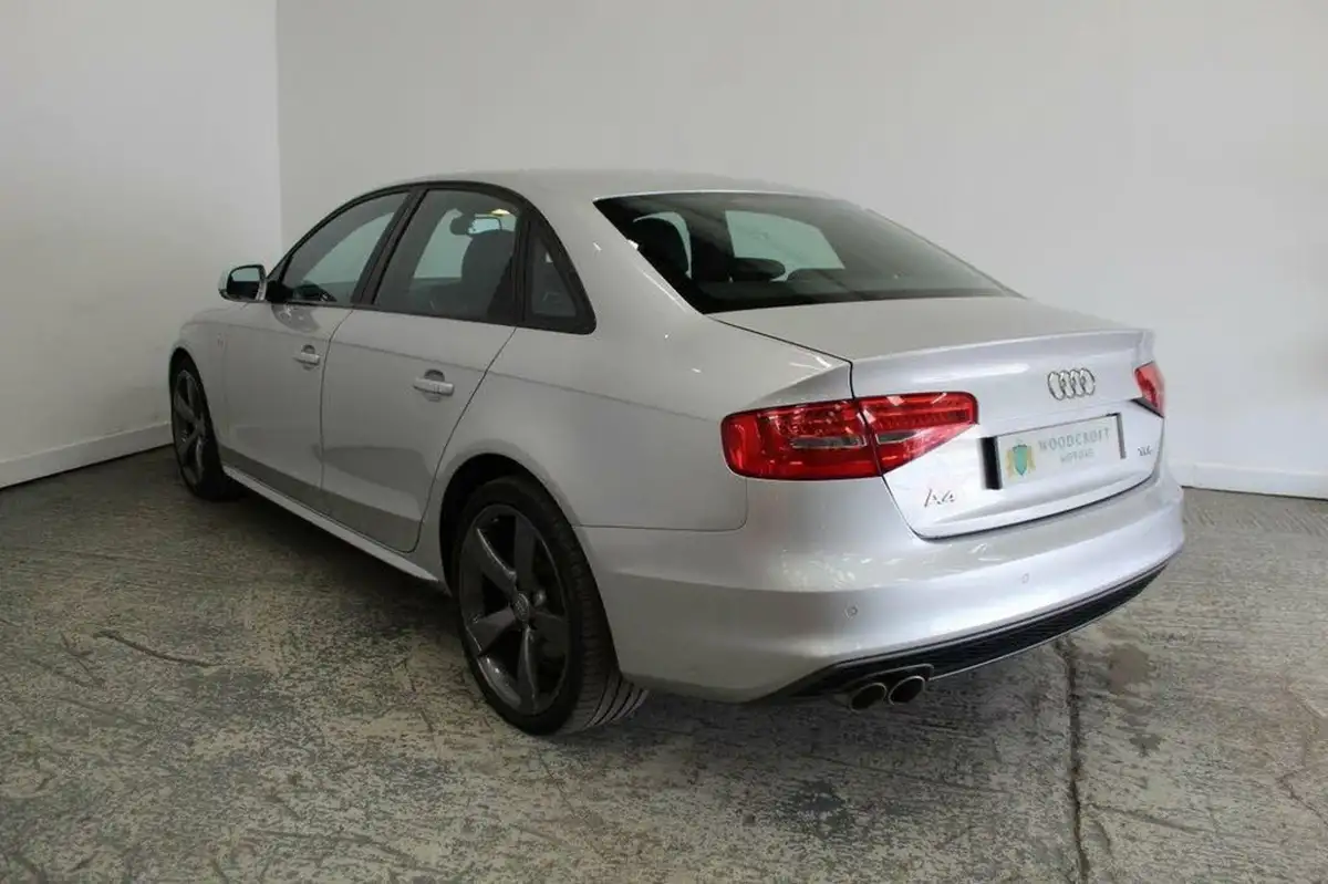 2015-audi-a4-20td-black-edition-177ps-multitronic-big-6
