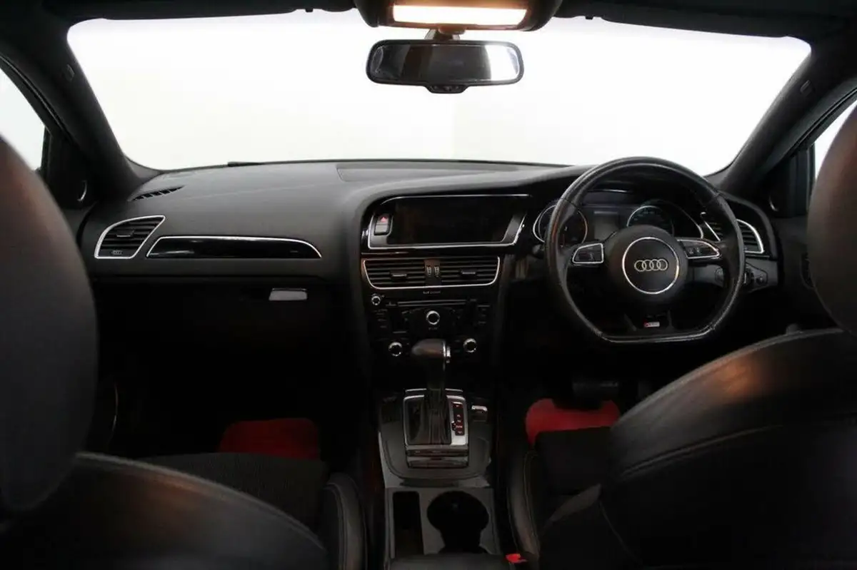 2015-audi-a4-20td-black-edition-177ps-multitronic-big-30